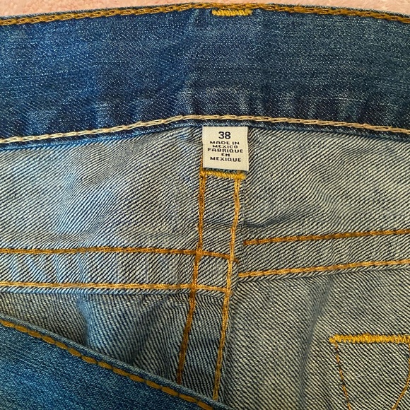 True Religion shorts - Picture 4 of 5